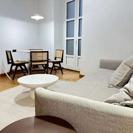 شقة Ybh Puerta Del Sol 11 *